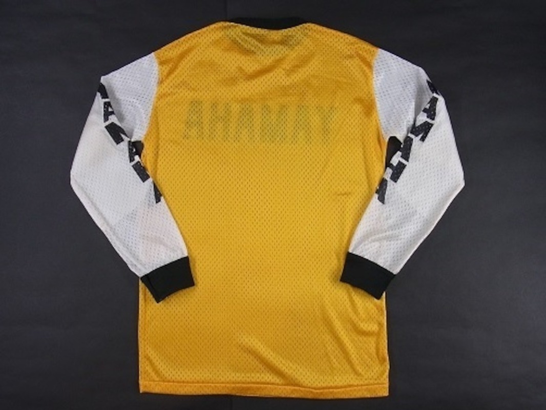 T-shirt jaune imprimé Yamaha à - Yellow Summer Clothing avis et prix